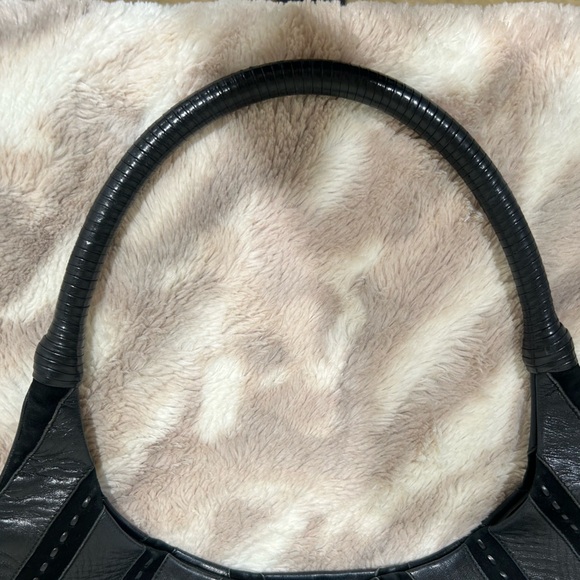 Salvatore Ferragamo leather and suede hobo shoulder bag - Picture 6 of 9
